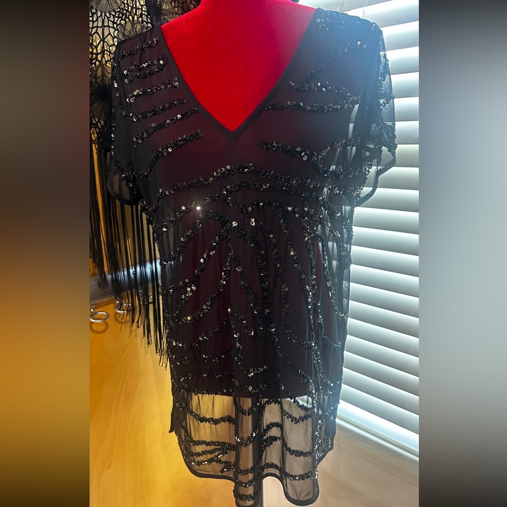 White House Black Market Women’s sheer short sleeve top size large